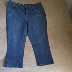 Liz Claiborne Deep Indigo Cropped Jeans